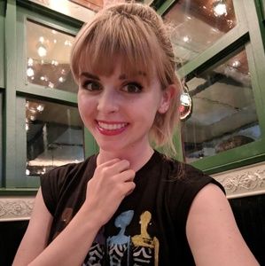 Meet your Posher, Natalie